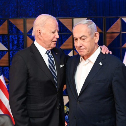 TEL AVIV, ISRAEL - OCTOBER 18: (----EDITORIAL USE ONLY - MANDATORY CREDIT - 'ISRAELI GOVERNMENT PRESS OFFICE (GPO) / HANDOUT' - NO MARKETING NO ADVERTISING CAMPAIGNS - DISTRIBUTED AS A SERVICE TO CLIENTS----) US President Joe Biden (L) and Prime Minister Benjamin Netanyahu (R) meet in Tel Aviv, Israel on October 18, 2023. (Photo by GPO/ Handout/Anadolu via Getty Images)