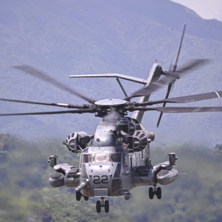 CEIBA, PUERTO RICO - SEPTEMBER 12: A US Marine Sikorsky CH-53K King Stallion helicopter flies at José Aponte de la Torre Airport, formerly Roosevelt Roads Naval Station, on September 12, 2025, in Ceiba, Puerto Rico. The Trump administration recently carried out a drone strike in the southern Caribbean against a boat that had left Venezuela and was suspected of transporting drugs. Eleven people died in the attack. The president claimed that the vessel was operated by the Venezuelan gang Tren de Aragua. (Photo by Miguel J. Rodríguez Carrillo/Getty Images)